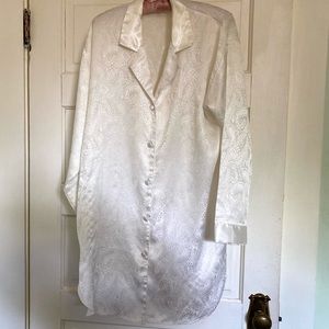 White Print Silky feel Nightshirt/ Bundle
